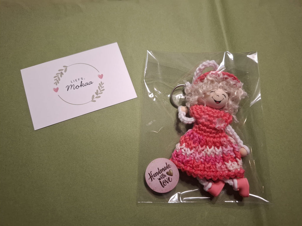 Meisje met Roze Jurk - Handgemaakte Sleutelhanger