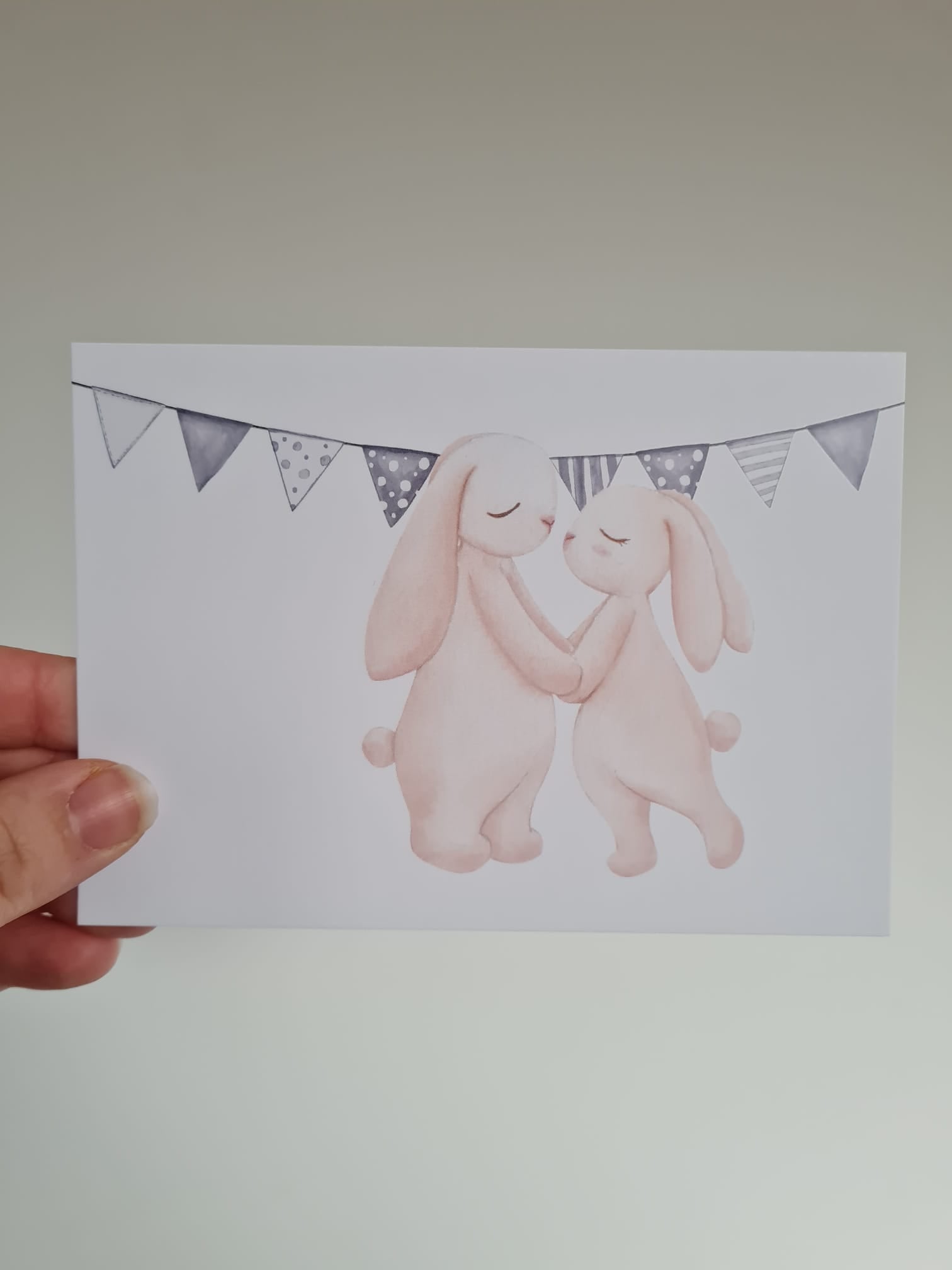 Twee konijnen samen – Vlaggetjes Ansichtkaart