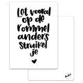 'Let vooral op de rommel anders struikel je' - Quote Ansichtkaart