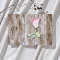 Roos op hout - Ansichtkaart