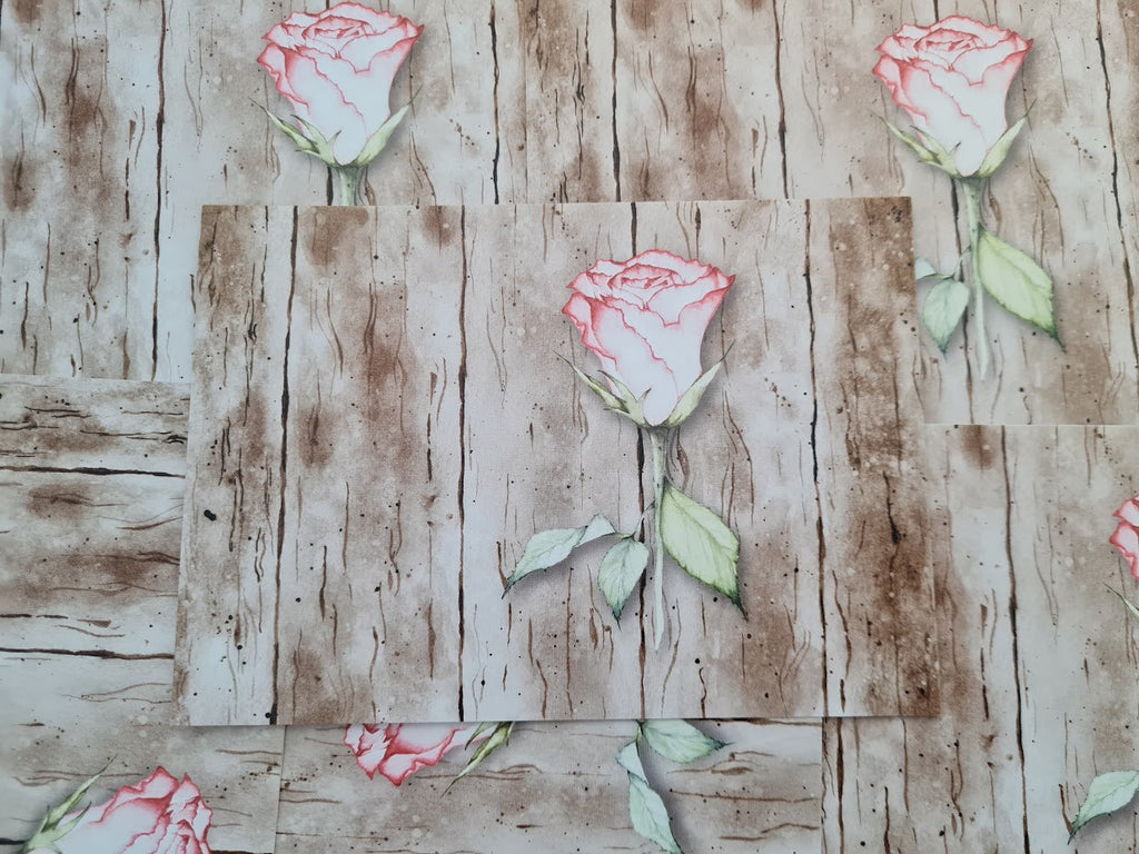 Roos op hout - Ansichtkaart