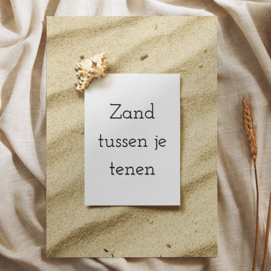 'Zand tussen je tenen’ – Quote Ansichtkaart